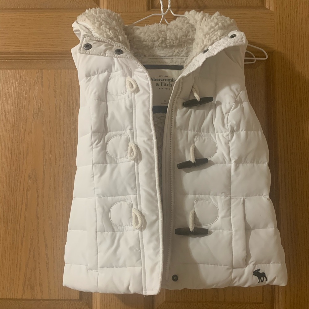 Abercrombie puffer vest